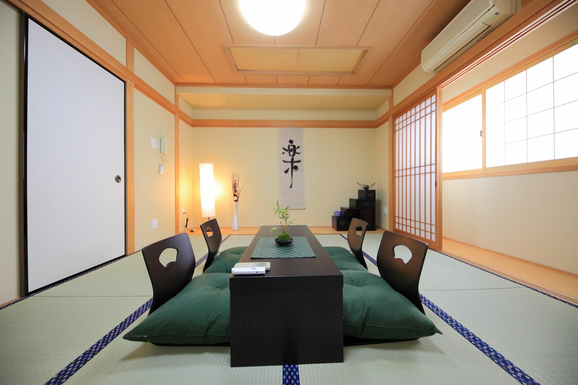 Grandouce Shinsaibashi-Higashi Apartment Osaka Exterior photo