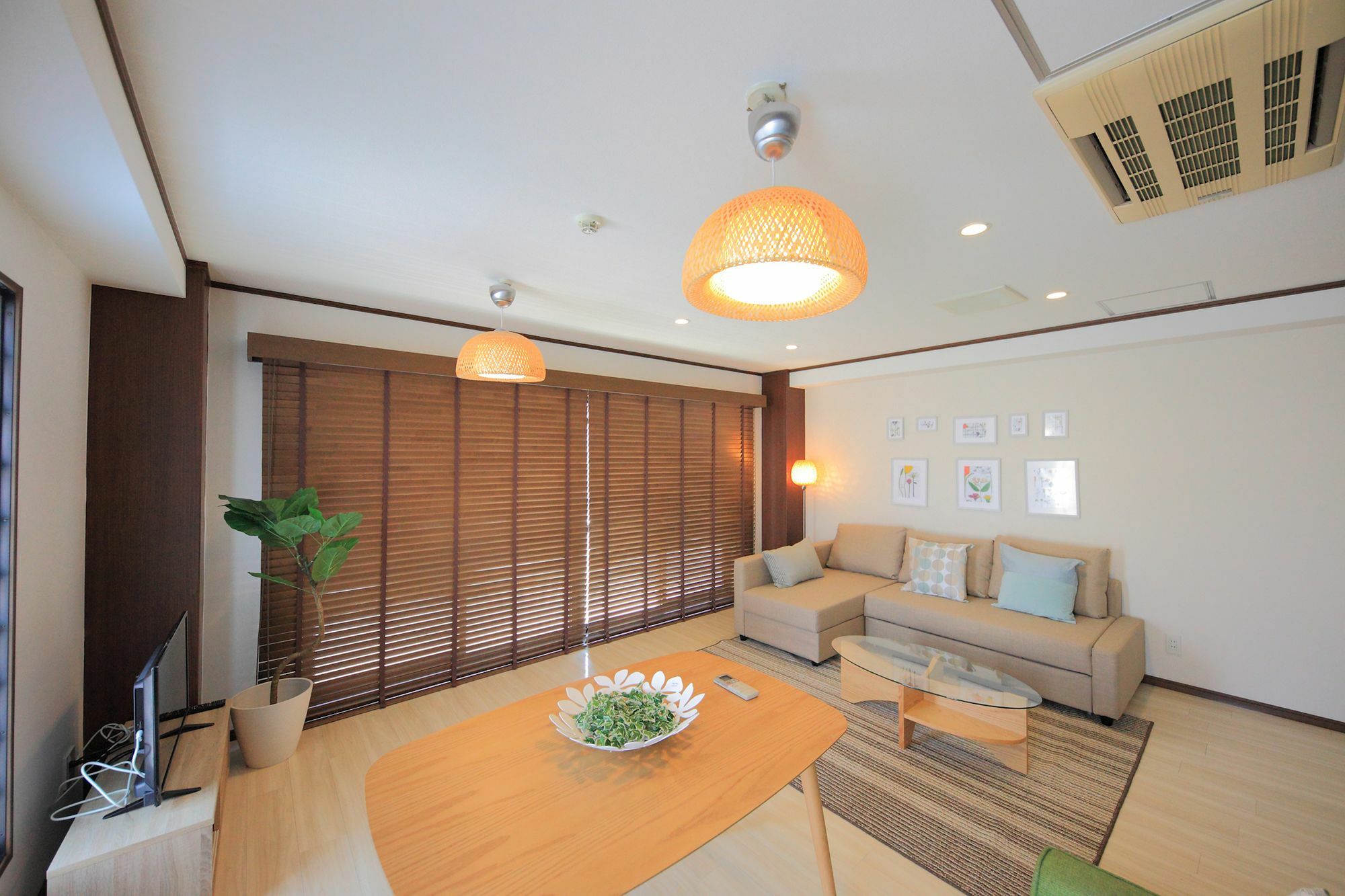 Grandouce Shinsaibashi-Higashi Apartment Osaka Exterior photo